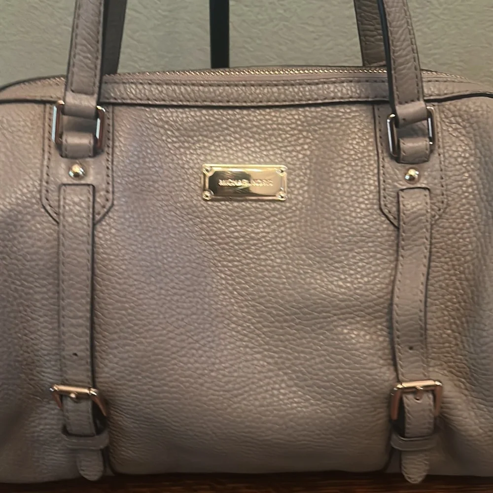 Michael Michael Kors Bedford Leather Medium Top Zip Satchel Crossbody - Picture 3 of 16